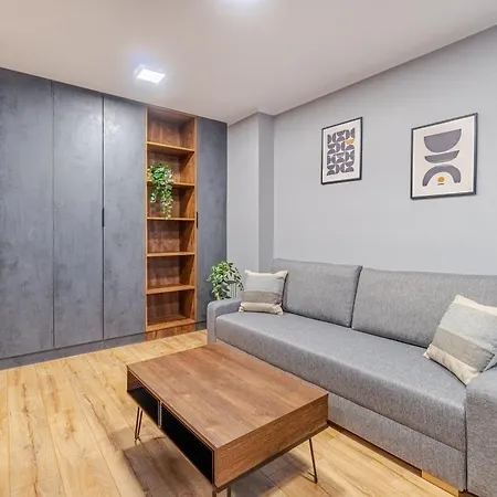 Centrum, Pw Invest * Lubliniec