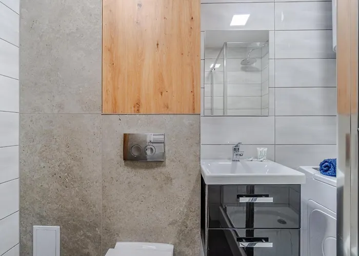 Centrum, Pw Invest 아파트