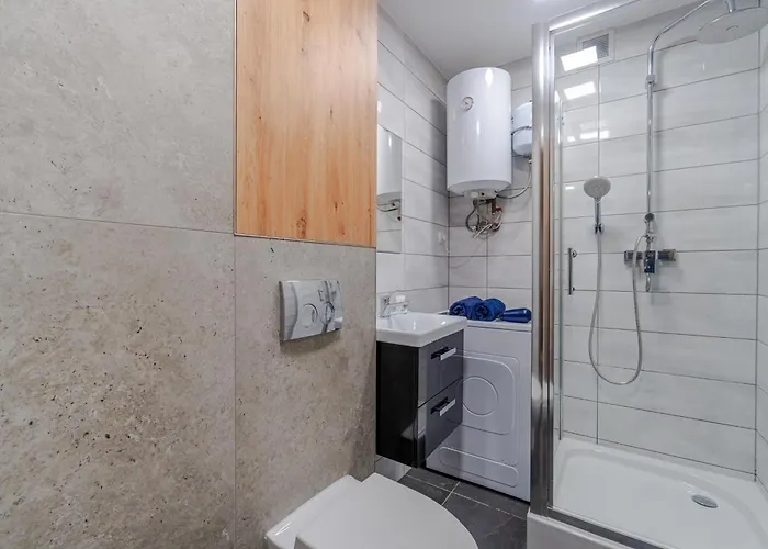 Centrum, Pw Invest 아파트 *